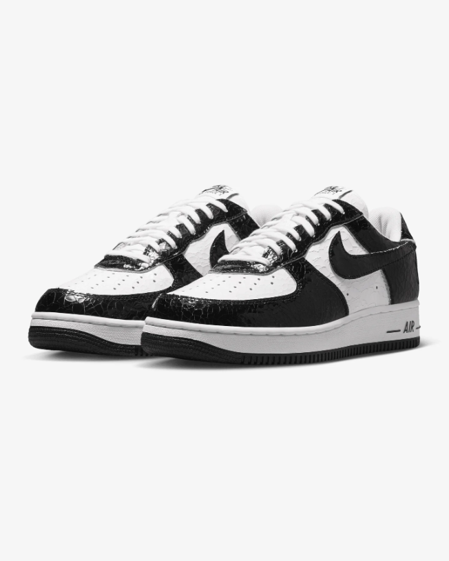 Nike Low-Top Sneakers - Black / White Crackle Finish