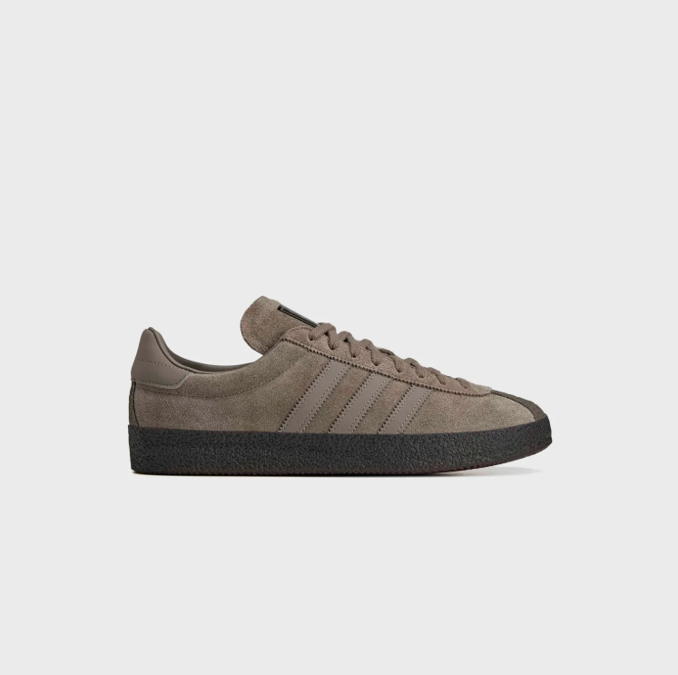 adidas Low-Top Sneakers - Taupe / Black