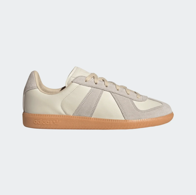 adidas Low-Top Sneakers - Cream / Light Grey / Gum