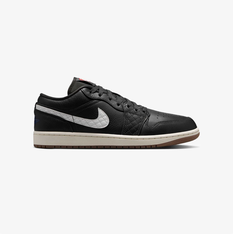 Jordan Low-Top Sneakers - Black / White / Gum