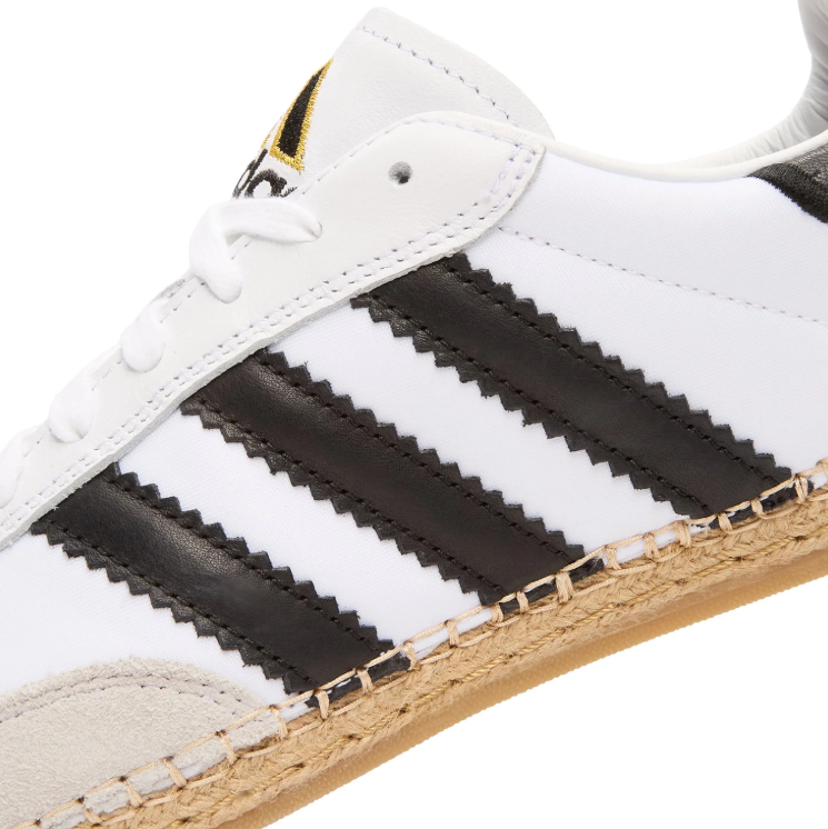 adidas Low-Top Sneakers - White / Black / Woven Sole Detail