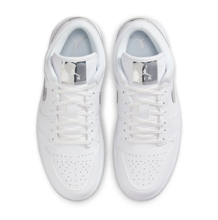 Jordan Low-Top Sneakers - White / Metallic Silver