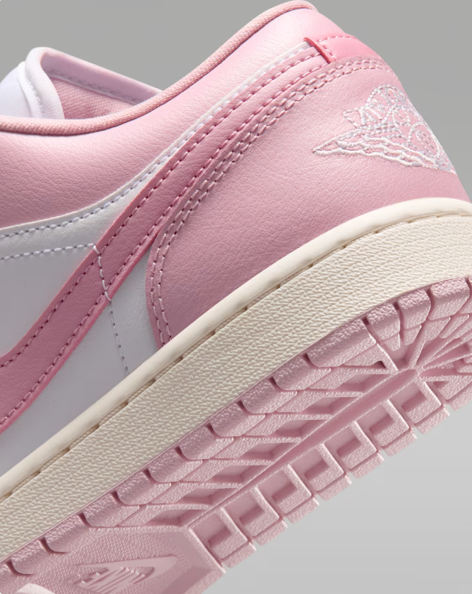 Jordan Low-Top Sneakers - Pink / White / Cream