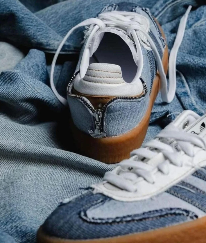 adidas Low-Top Sneakers - Denim Blue / White / Gum