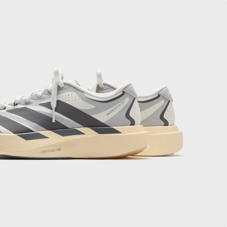 adidas Low-Top Sneakers - Grey / Black / Cream