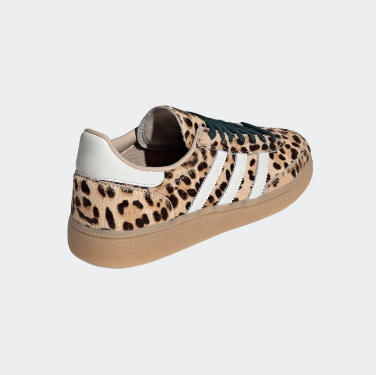 adidas Low-Top Sneakers - Leopard Print / Off-White / Gum