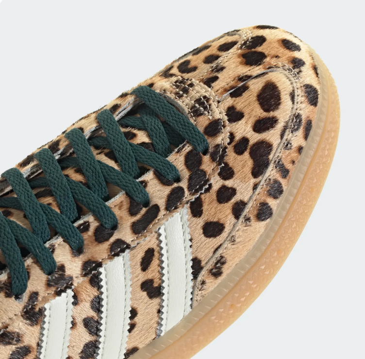 adidas Low-Top Sneakers - Leopard Print / Off-White / Gum