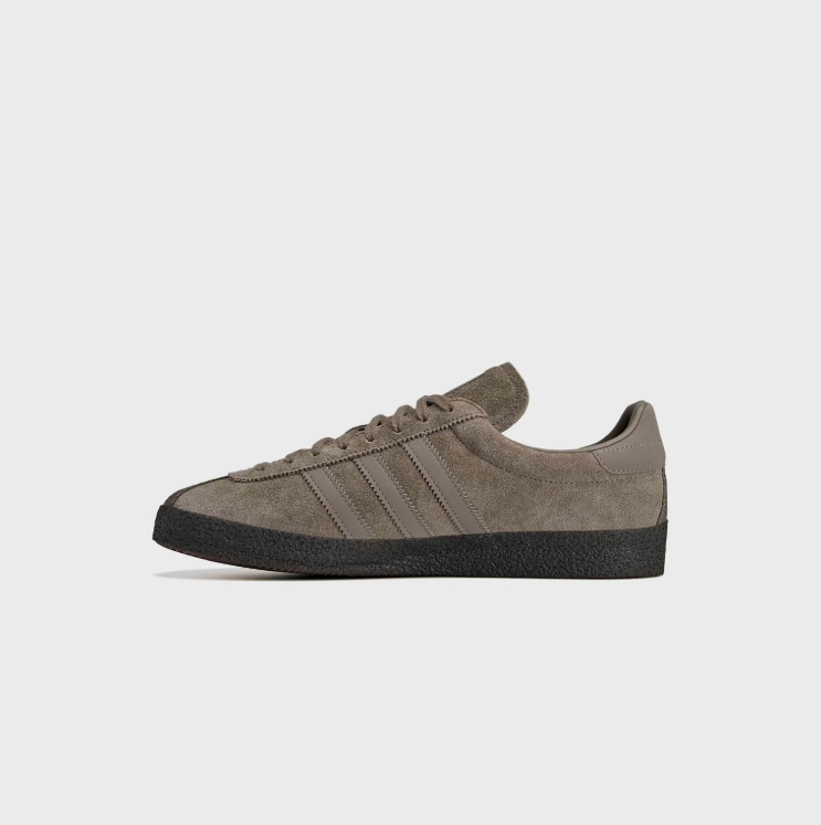 adidas Low-Top Sneakers - Taupe / Black